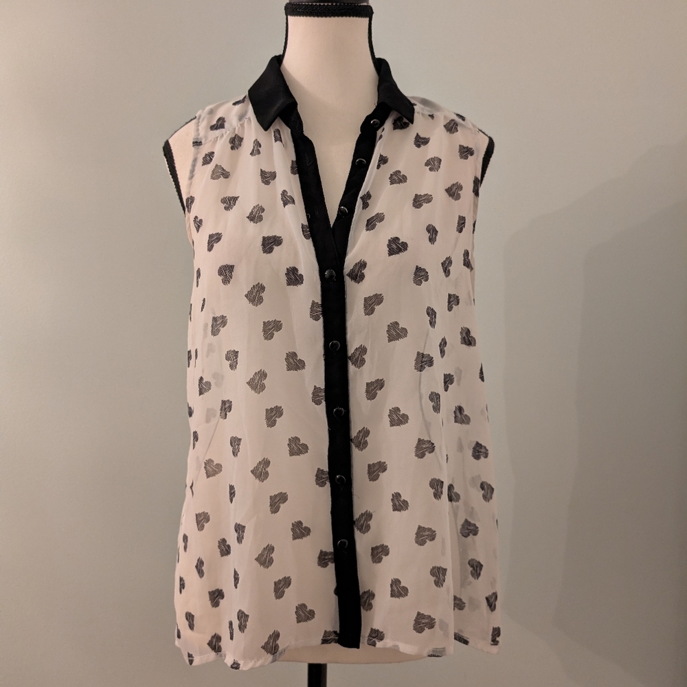 Heart Print Sleeveless Chiffon Blouse | Mint Condition
